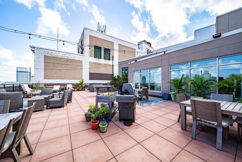 Heart Of Dt - Pool & Steam At Playhouse Square 315 Apartment *